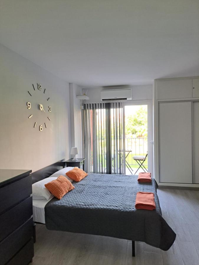 Minerva Red Sun Studio Apartment Benalmadena Luaran gambar